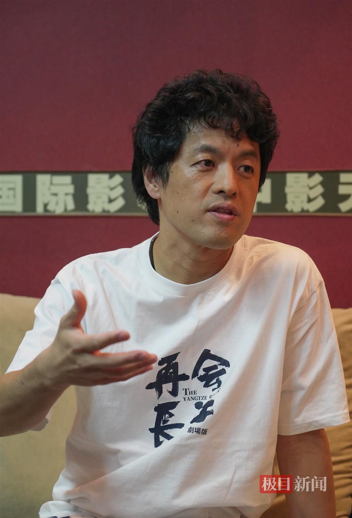 对话日本纪录片导演竹内亮: